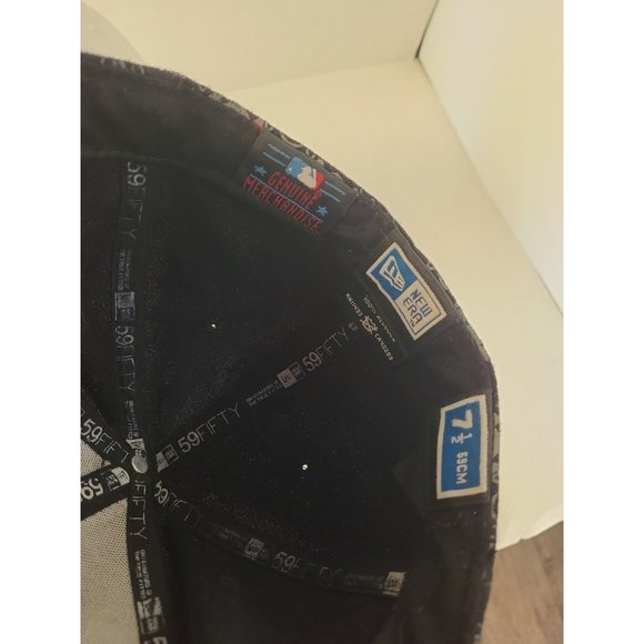 RARE‎ NY Yankees Skull and Bones Black Hat (sz. 7.5) - Picture 4 of 7